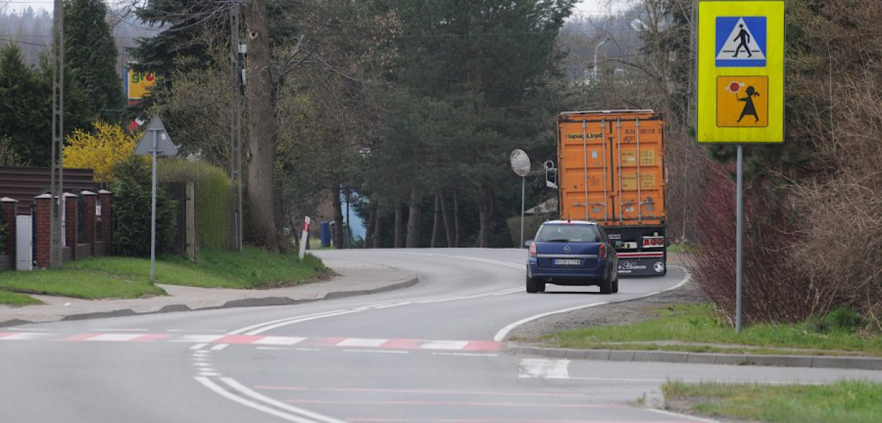 Budowa chodnika wzdłuż Szpitalnej w Chrzanowie, w sąsiedztwie stawu w Kościelcu, została zgłoszona do Budżetu Obywatelskiego Województwa Małopolskiego