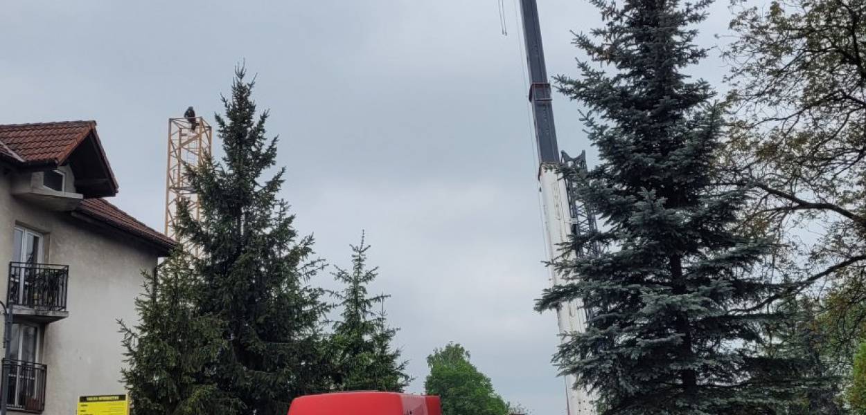 Na budowie u zbiegu Karkowskiej i Ochronkowej w Trzebini praca wre nawet w sobotę