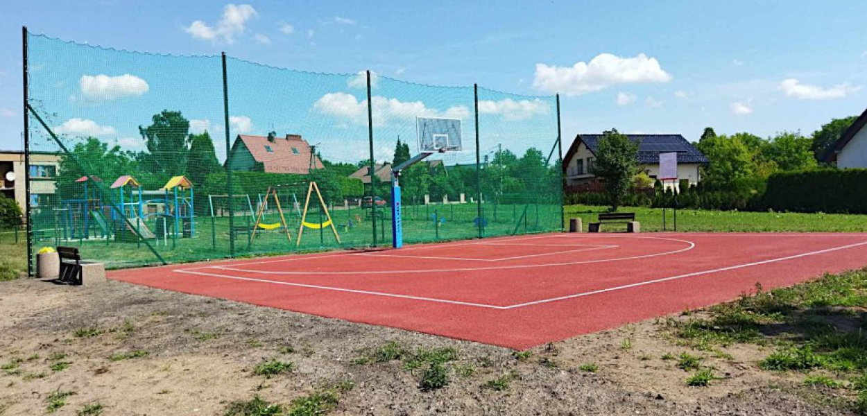Boisko do streetballu na osiedlu Stara Huta w Chrzanowie