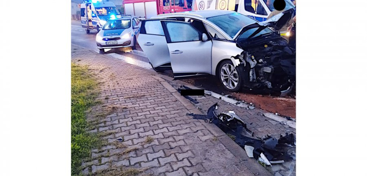 Wypadek na Beskidzkiej w Libiążu. FOT. OSP KSRG MOCZYDŁO. Zdjęcie publikujemy za zgodą tej jednostki