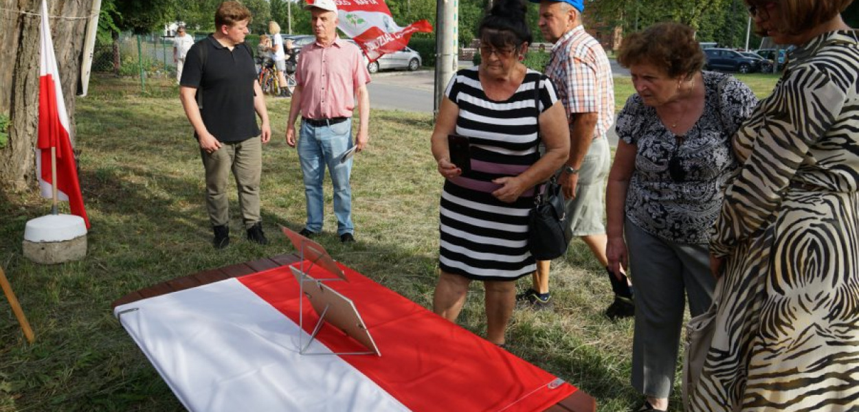 Podczas ubiegłorocznych obchodów upamiętniających bombardowanie w Trzebini. FOT. Łukasz Dulowski