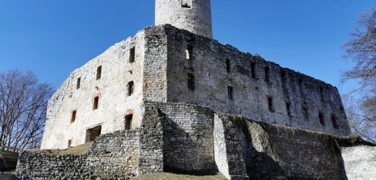 Zamek Lipowiec jest jednym z punktów I Rajdu Sobieskiego