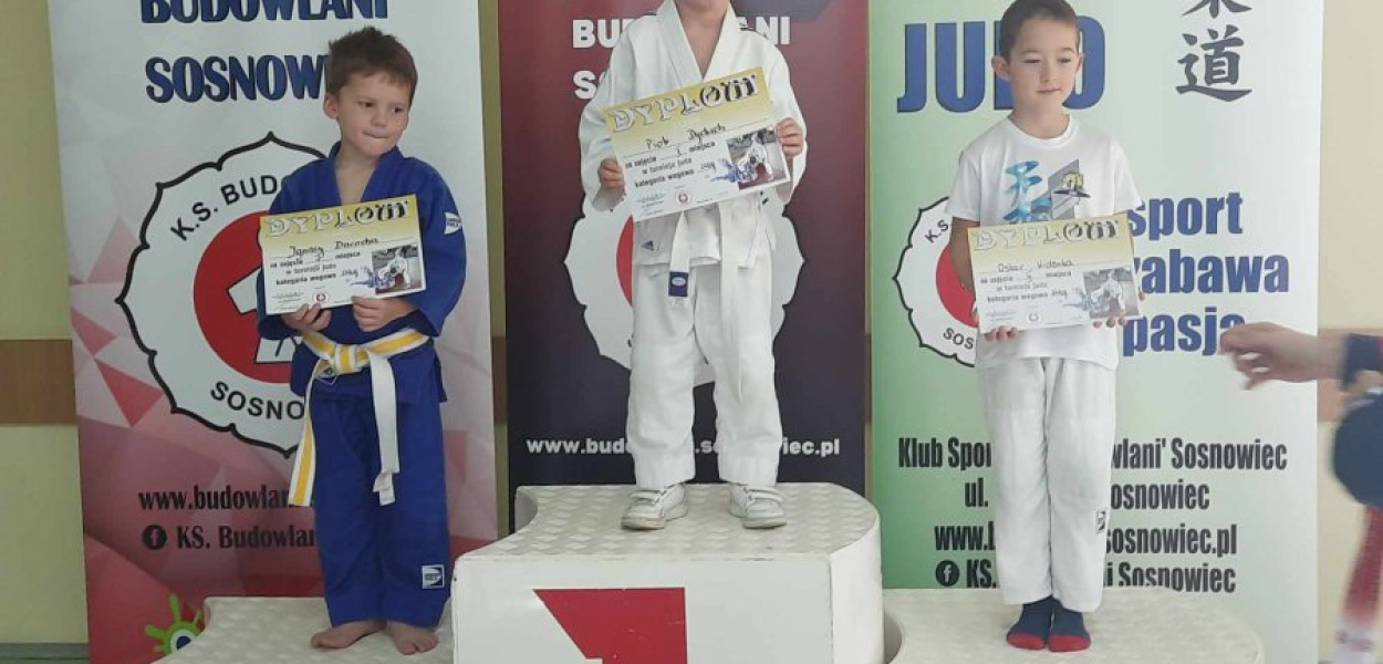 Piotr Dyduch na najwyższym stopniu podium. fot. Arkadiusz Dudek