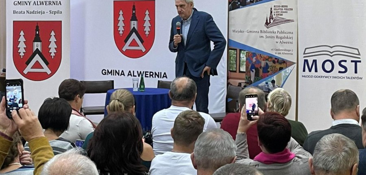 Bogusław Wołoszański opowiadał w Alwerni o kulisach II wojny światowej