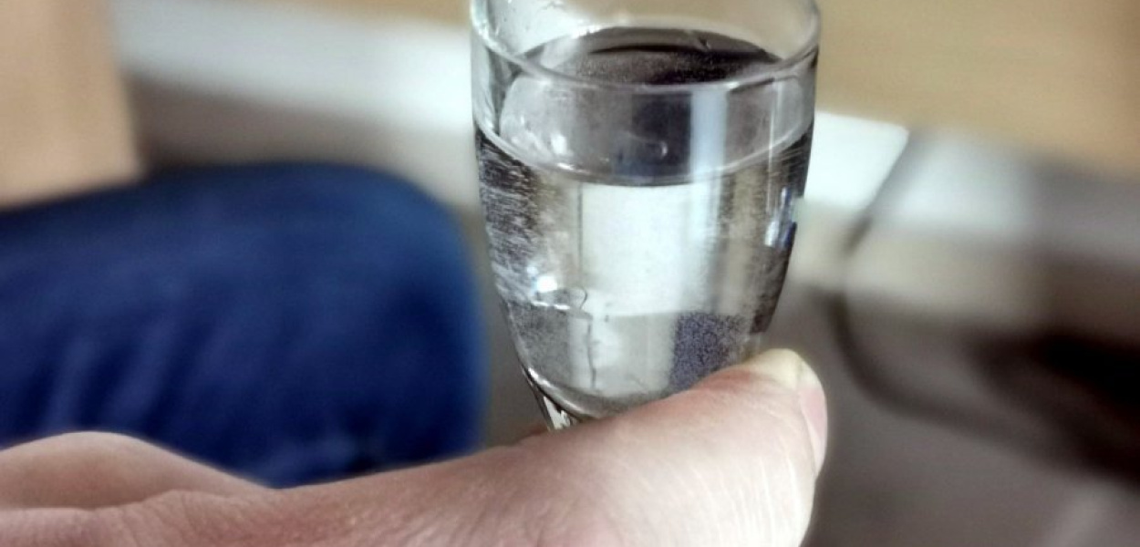 W czwartek policja zatrzymała pijaną kobietę opiekującą się rocznym dzieckiem w Młoszowej 