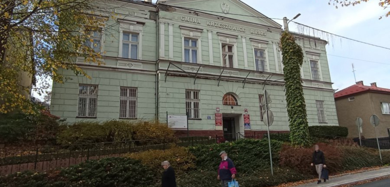 W tym roku urząd w Krzeszowicach czekają remonty. FOT. Kacper Ropka