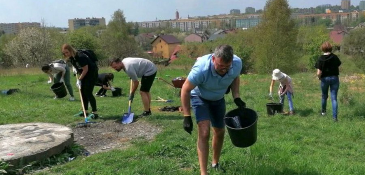 W przeszłości członkowie stowarzyszenia posprzątali m.in. chrzanowską Górę Berłową