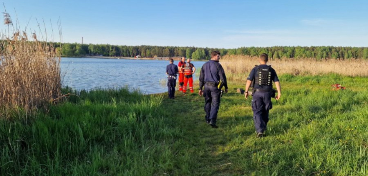 Akcja ratownicza na zalewie Chechło w Trzebini. FOT. MAŁOPOLSKA POLICJA