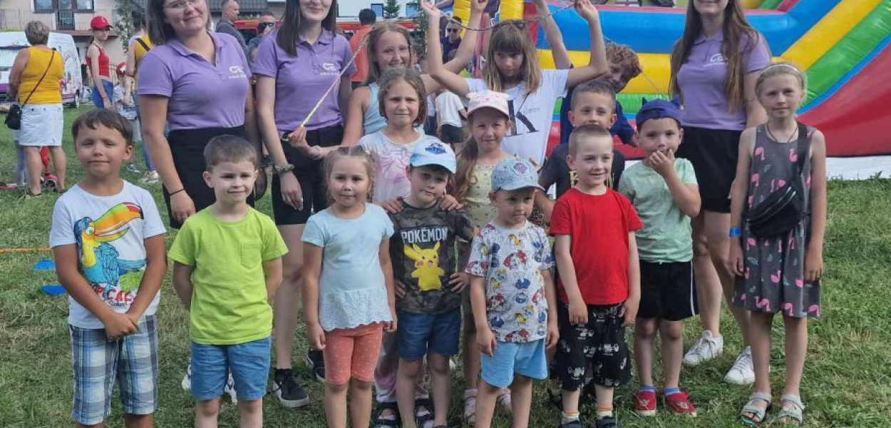 Animatorki Cool Events wraz z dziećmi