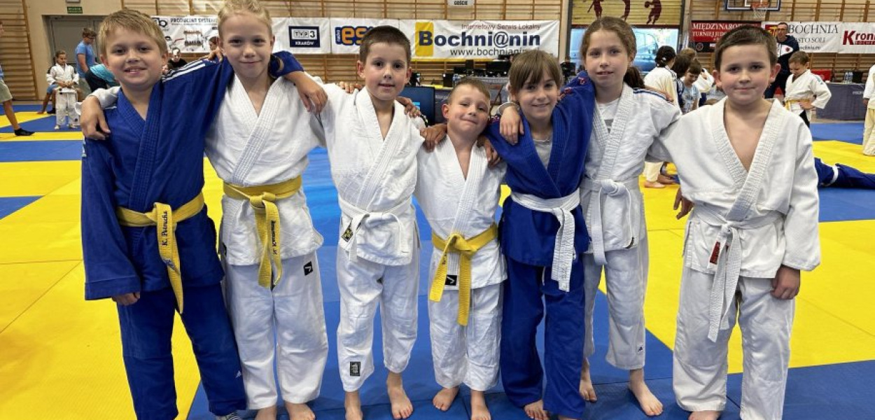 Krzysztof Pstrucha, Natan Kaczmarek, Igor Zając. Piotr Dyduch, Agata Palka, Łucja Nowak, Filip Latka