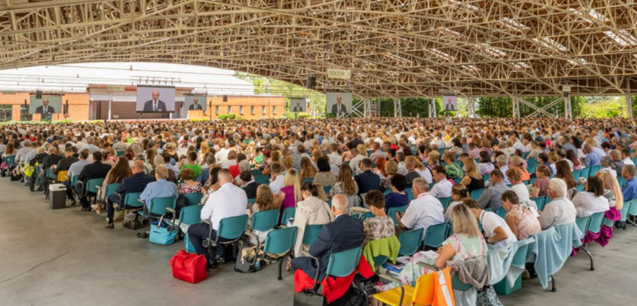 Świadkowie Jehowy podczas kongresu na Śląsku / fot. JW.ORG