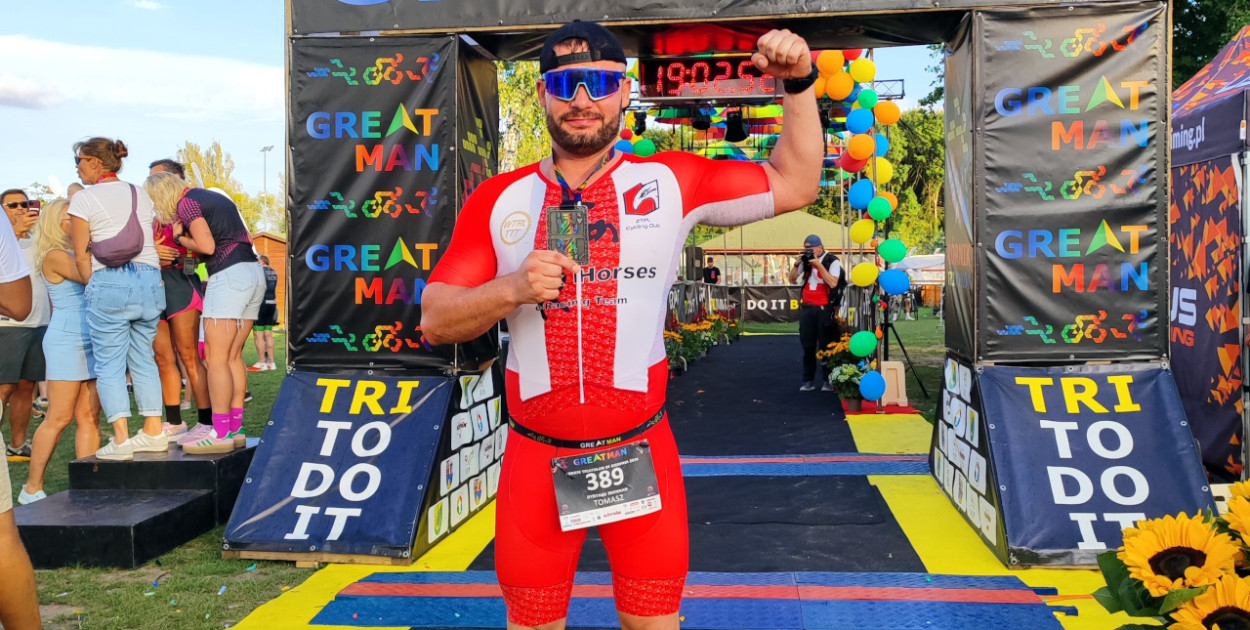 Tomasz Flasiński podczas zawodów Greatman Kórnik Triathlon. Fot udostępnione przez Tomasza Flasińskiego