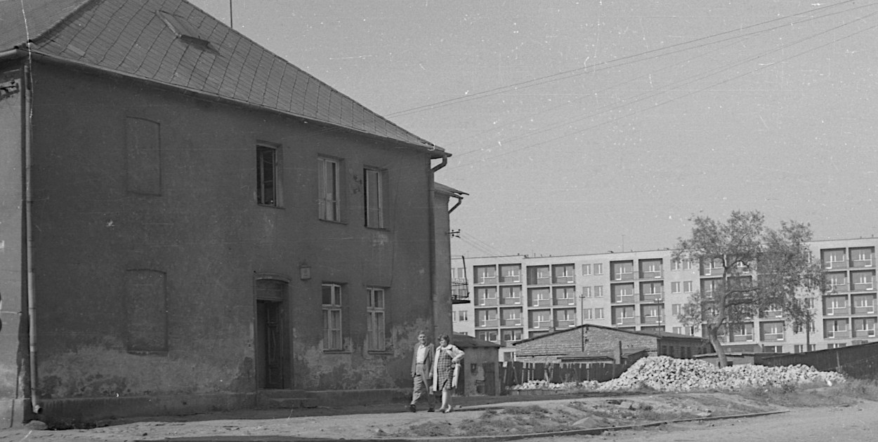 Przy Garncarskiej w Chrzanowie stoją jeszcze stare kamienice FOT. ZE ZBIORÓW MUZEUM W CHRZANOWIE