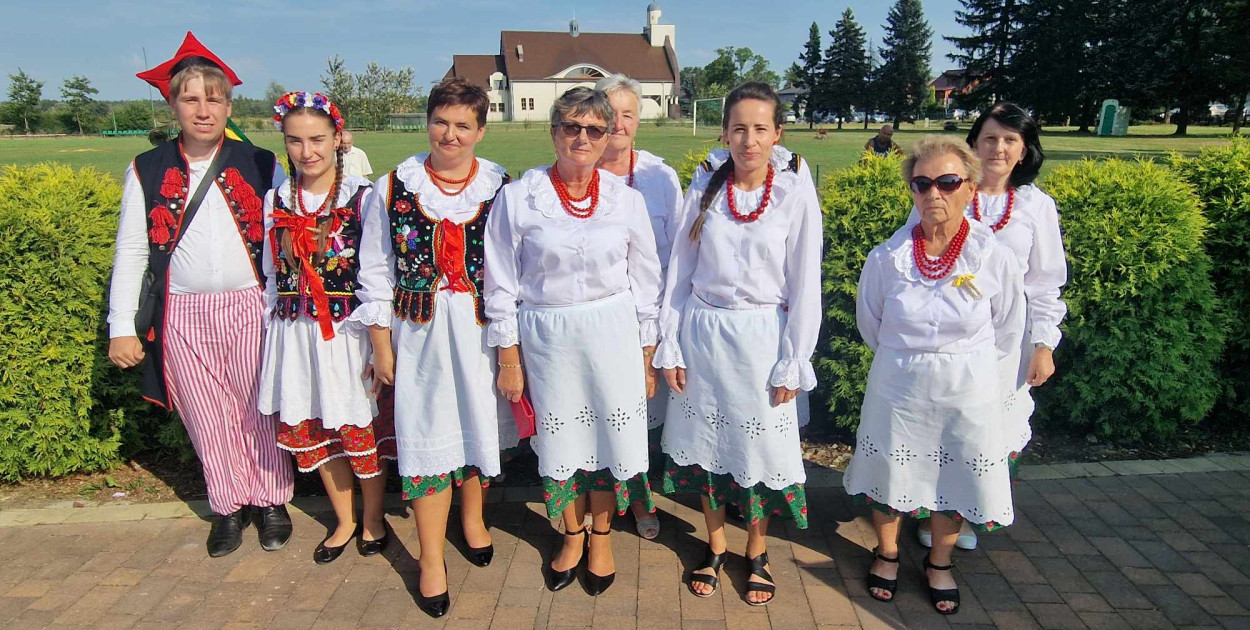 Gospodarze dożynek Koło Gospodyń Wiejskich Gromiec