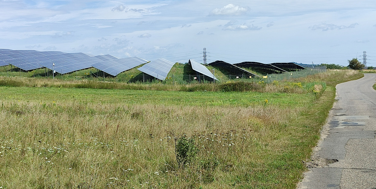 Elektrownia słoneczna przy ul. Przybyszewskiego w Luszowicach