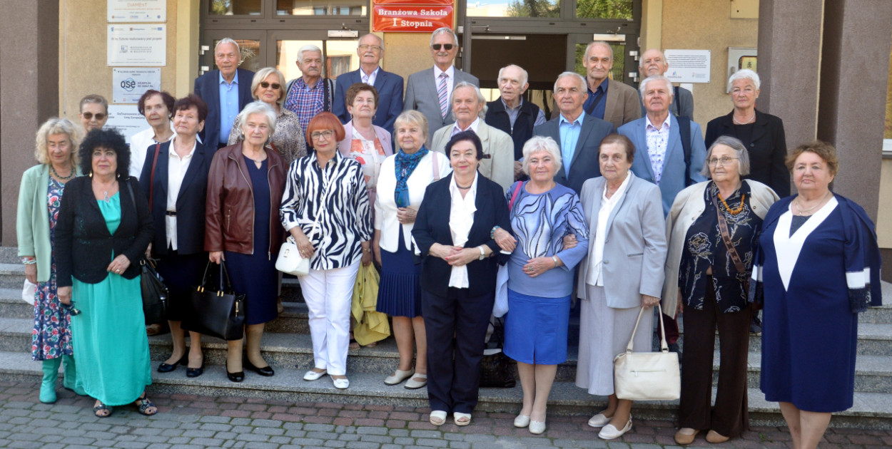 Absolwenci Liceum Pedagogicznego w Krzeszowicach świętowali 60-lecie matury