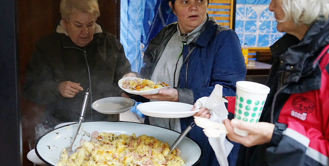 Pszczelarze z Cabanki spotkali się na pieczonych w Balinie