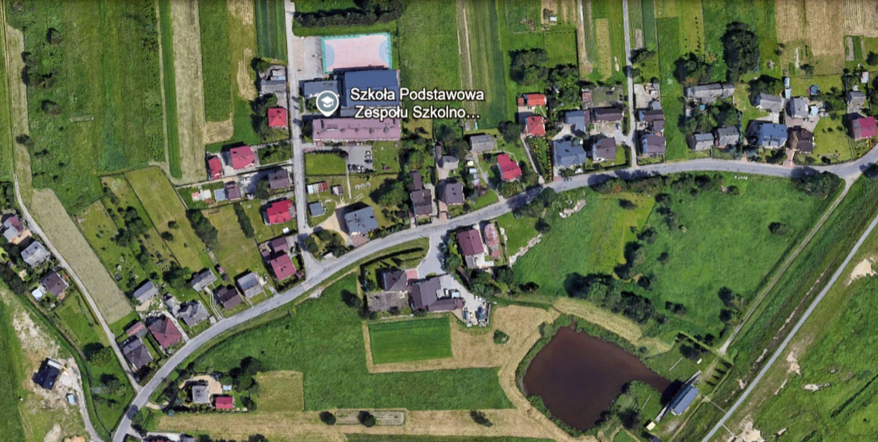 ulica Nadwoślańska w Gromcu, fot. Google Earth