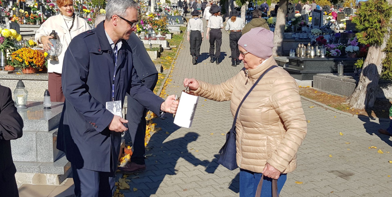 Kwestuje wiceburmistrz Hubert Szumniak