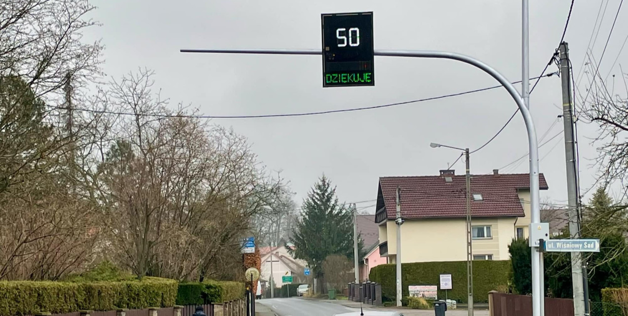 Radarowy wyświetlacz prędkości na ul. Garncarskiej w Alwerni