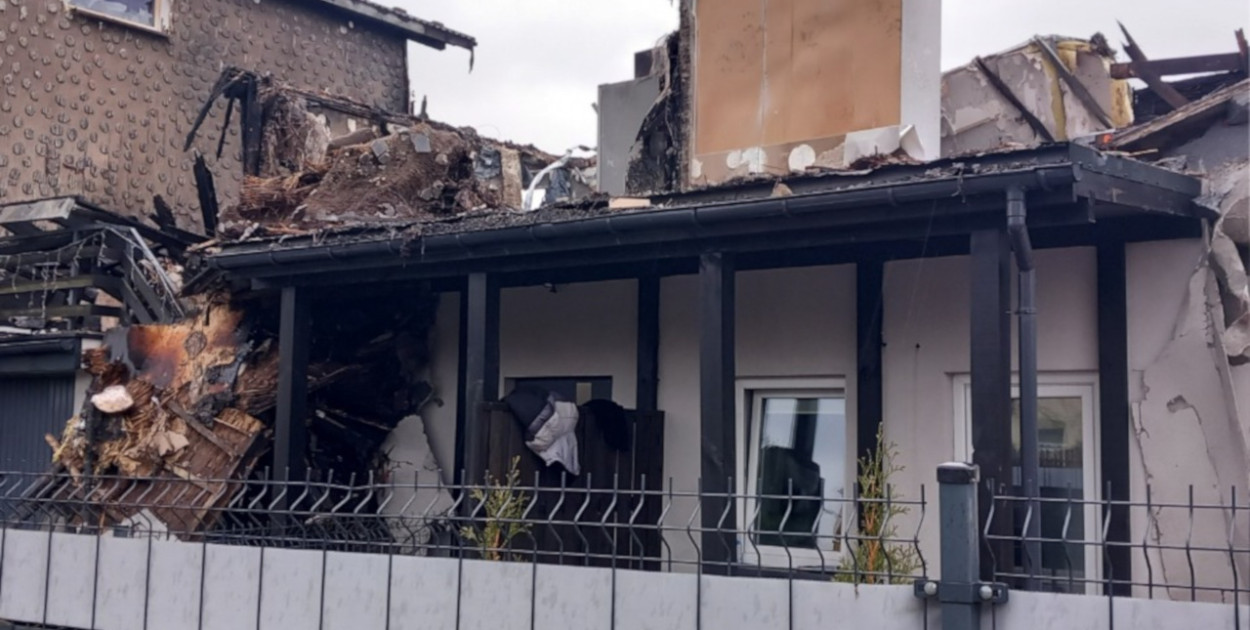 Pożar zniszczył dorobek życia czterech rodzin. FOT. siepomaga.pl Joanna Gadocha 