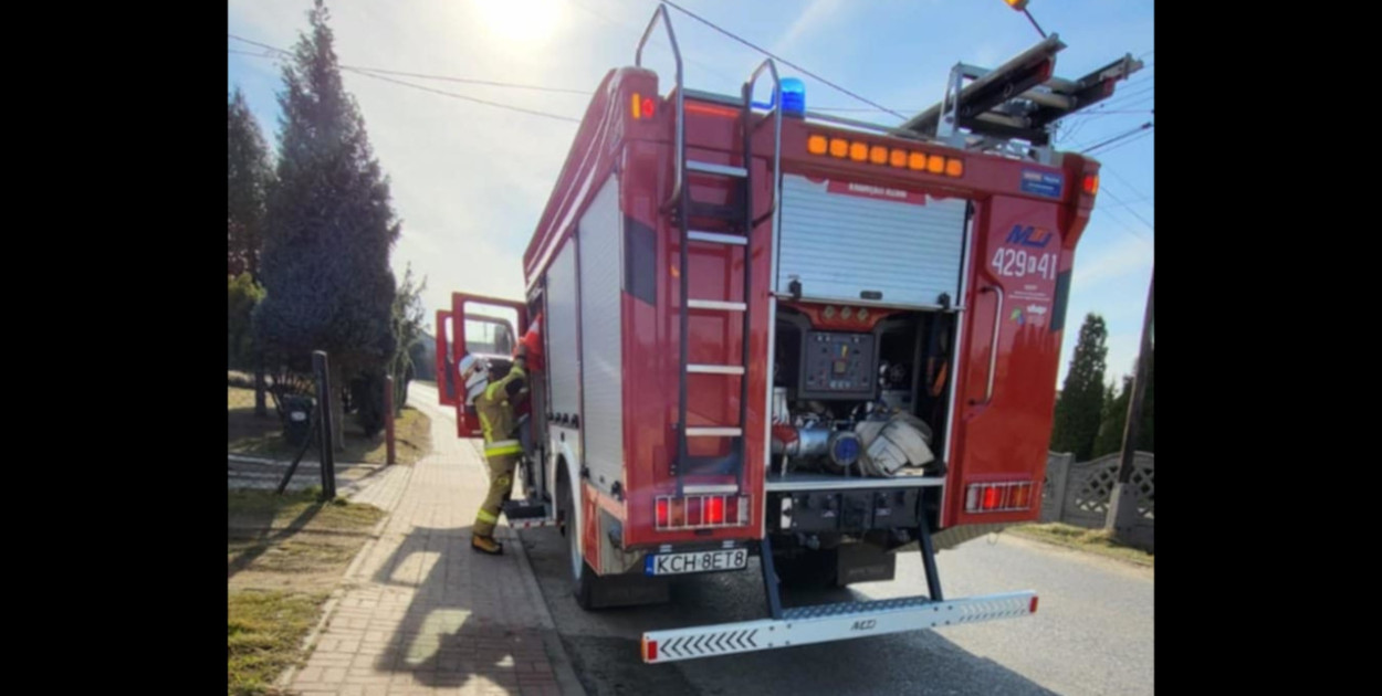 W poniedziałek w Bolecinie doszło do pożaru przy ul. Zakopiańskiej. FOT. OSP Bolęcin