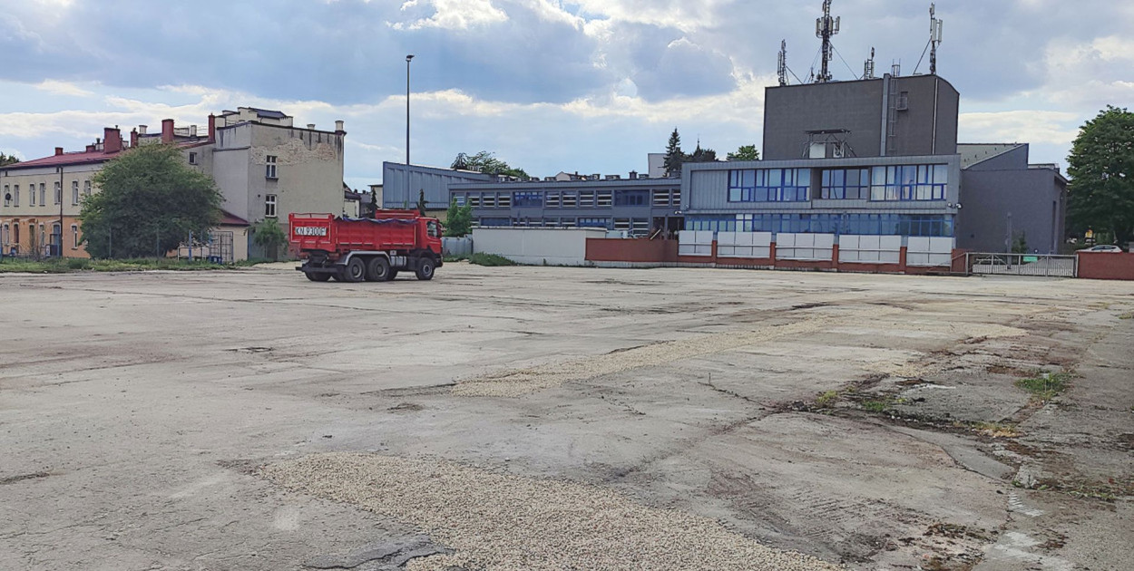 Teren byłego targowiska przy ulicy Kusocińskiego w Chrzanowie
