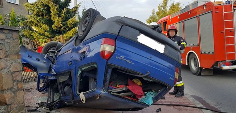 Kobieta i dziecko trafili do szpitala