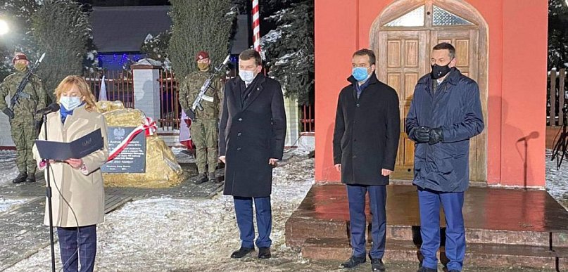 Najpierw ulica, teraz tablica. Alwernia upamiętniła Kornela Morawieckiego