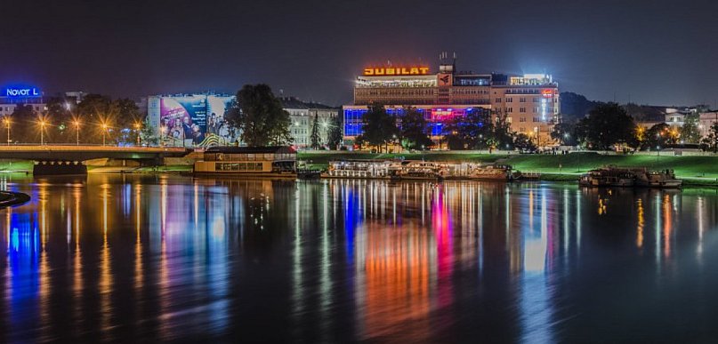 Miasta nocą w obiektywie Artura Sarny (ZDJĘCIA)