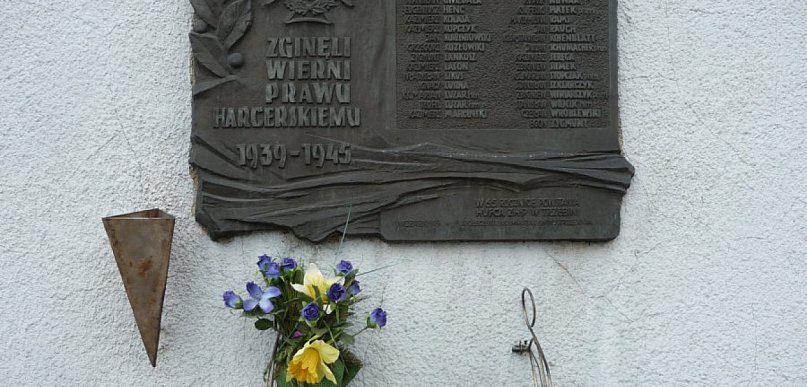  Zapalą znicz trzebińskim bohaterom. Spotkanie pod Domem Harcerza w…