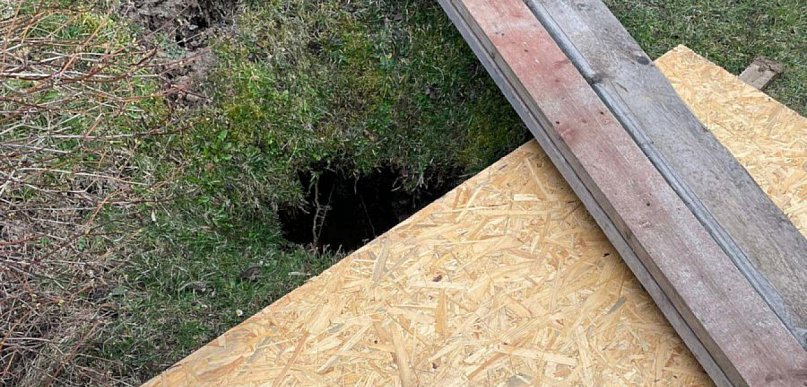Głębokie zapadlisko pojawiło się w Nowej Górze