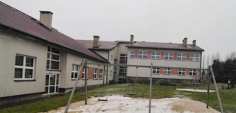  Zdeterminowani rodzice z Poręby Żegoty oddają dzieci do innych…
