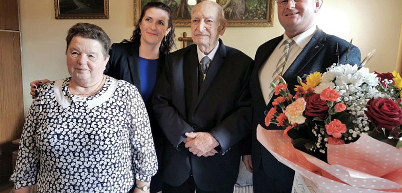 Wojciech Krzemiński z Dulowej skończył 100 lat! (WIDEO, ZDJĘCIA)