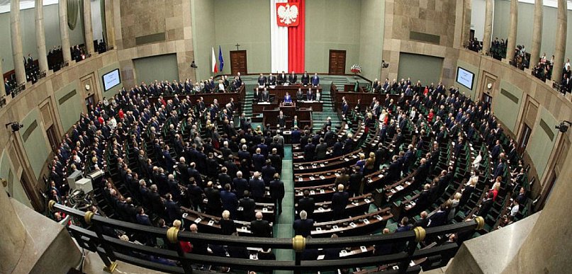  Posłanka wystawiła na licytację wizytę w Sejmie. Chce pomóc Oli…