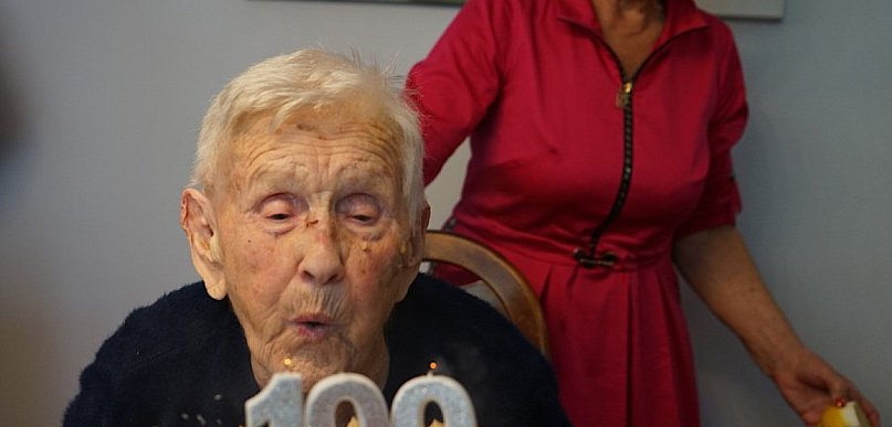  Aniela Olejarczyk z Jankowic ma 100 lat. Prosta droga do długowieczności…