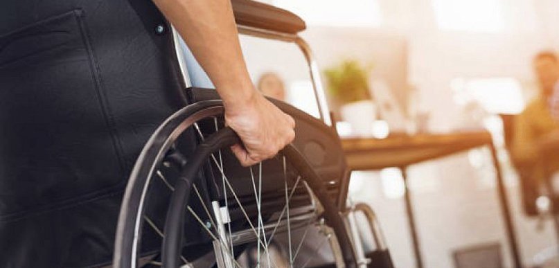 Lipiec Miesiącem Dumy (Godności) Osób z Niepełnosprawnościami