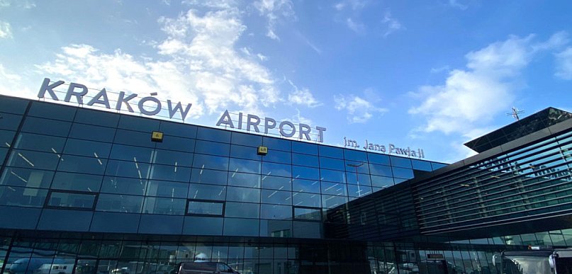 Problemy na lotnisku w Balicach. Są utrudnienia z powodu mgły