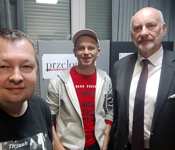 Podcast. Komunikacja jest jak służba zdrowia - 53098