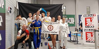 Sześć medali chrzanowskich zawodników ju-jitsu-53410