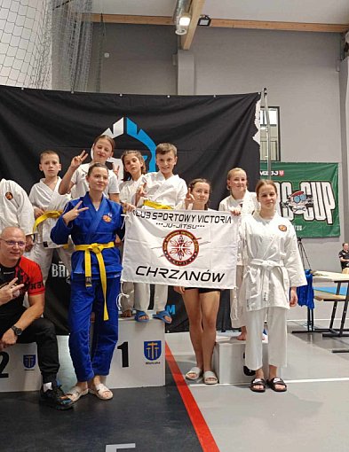 Sześć medali chrzanowskich zawodników ju-jitsu-53410