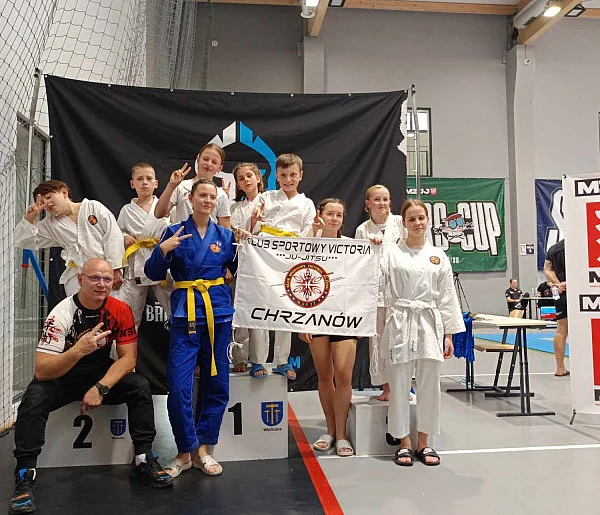 Sześć medali chrzanowskich zawodników ju-jitsu-53410