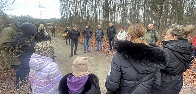 Mieszkańcy znów stanęli w obronie lasu. Znajdą kompromis z leśnikami?-54978