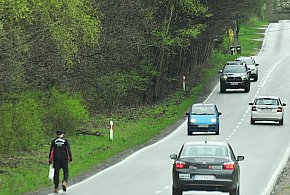 Chodnikowa epopeja w Płazie-58634