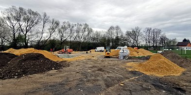 Powstaje pumptrack i miejsce spotkań-58849