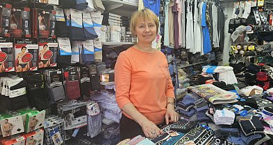 Kupcy z Kusocińskiego. Pani Bożenka handluje przy Krakowskiej w Chrzanowie-58841