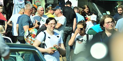 Tłumy ludzi i klasyki na PRL-owskiej majówce w Trzebini-58908