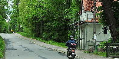 Odnawianie kapliczki z czasów cholery-59004