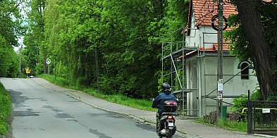 Odnawianie kapliczki z czasów cholery-59004