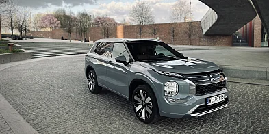 Mitsubishi Outlander PHEV 2025.Pionierski egzemplarz w Polsce przetestowany-59117